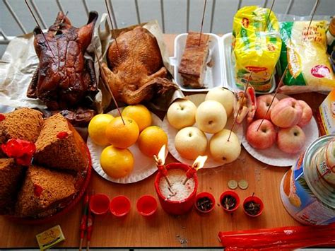 what cuisines are at the hungry ghost festival in china